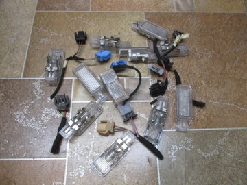 AUDI A4 B5 A6 C5 VW PASSAT B5 LAMPKA DRZWI BIAŁA