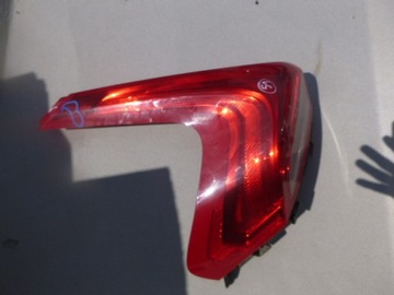 LAMPA LEWA TYLNA TYL VOLVO V40 II