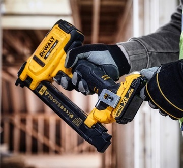 Степлер для фиксации кабеля 18В 2х2Ач DeWalt DCN701D2