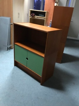 Regał / szafka Kinnarps IKEA 84 cm wiśnia