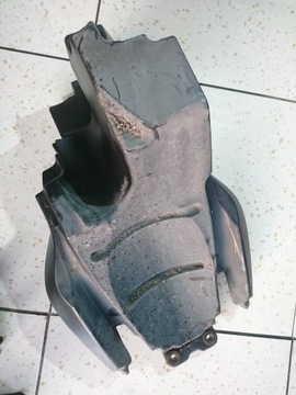 Топливный бак BMW f 800 r 13 лет.