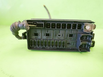 БЛОК ПРЕДОХРАНИТЕЛЕЙ MINI R50 ONE D 1.4D 04-06