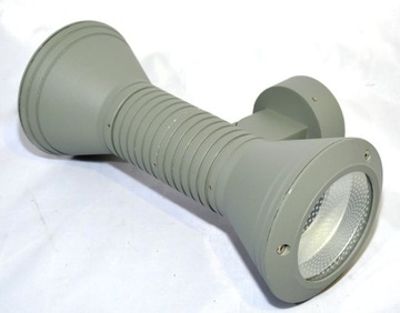 Lampa oprawa kinkiet natynkowa LED elewacyjna IP65