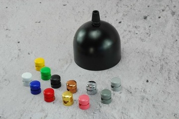 Черная матовая металлическая розетка для одного кабеля может короблять чердак