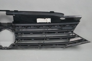 Решетка Решетка радиатора VW Passat B8 14- OE