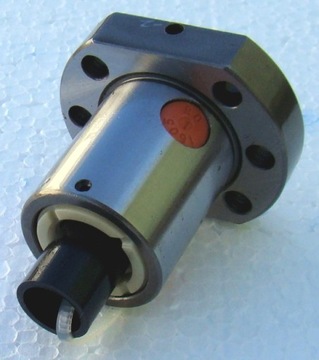 ШАРОВАЯ ГАЙКА 1605 для винта с ЧПУ