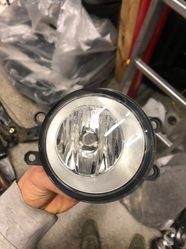 Toyota Auris I Prius III prawy halogen 09-12r.