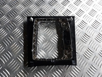 RAMKA OSŁONA ZMIANY BIEGÓW W204 A2046800059