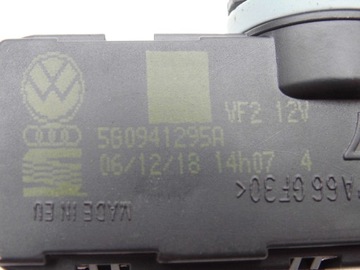 MOTOREK REGULACE 5G0941295A FABIA III GOLF VII