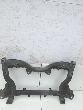 LAVICE POD MOTOR NÁPRAVNICE MERCEDES 204 W204