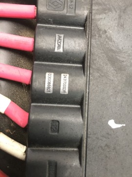 RENAULT SCENIC III 3 МОДУЛЬ ЗАЖИМА ПОДЪЕМА БЛОК ПРЕДОХРАНИТЕЛЕЙ 243170003R