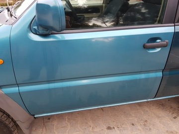 DVEŘE LEVÝ PŘEDNÍ NISSAN TERRANO II FACELIFT BY7