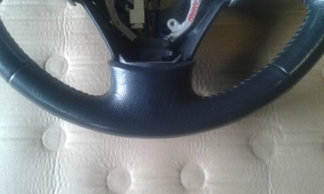 TOYOTA AURIS 07-09 КОЖАНЫЕ НАКЛАДКИ РУЛЯ