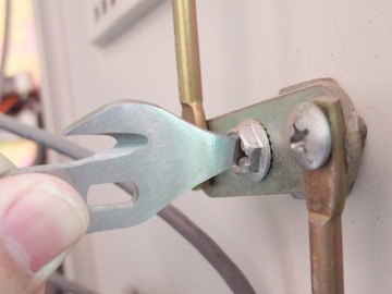 МУЛЬТИТУЛЬНЫЙ БРЕЛОК КЛЮЧ 5 В 1 НОЖ КИСЛОРОДНЫЙ БАЛЛОН. О2