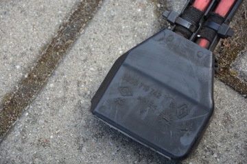 ЗАЖИМ PLUS RENAULT LAGUNA III COUPE