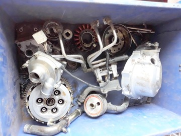 Мотоцикл Yamaha FZS 1000 Fazer 02 по деталям двигателя