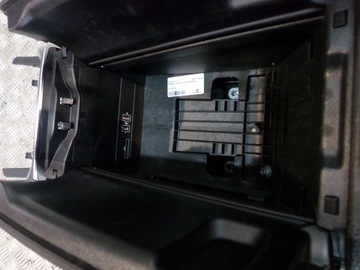 C W205 ПОДЛОКОТНИК КАБРИОЛЕТ MERCEDES