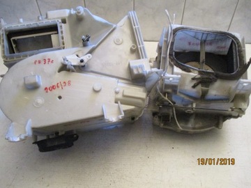 2006/28 RADIÁTOR POUZDRO MITSUBISHI COLT V