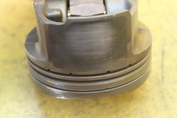 ШАТУН ПОРШНЯ VW PASSAT B5 1.8 B AVV 027B