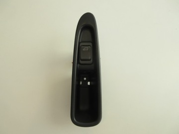Przełącznik szyb p. p. Volvo S V40 821425 03458028