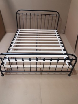 WERONI МЕТАЛЛИЧЕСКАЯ КРОВАТЬ 160X200 НА ВЫСОКИХ НОЖКАХ FI 32