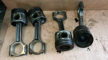 Поршень 2.3 DCI Master III Movano NV400 10+ M9T