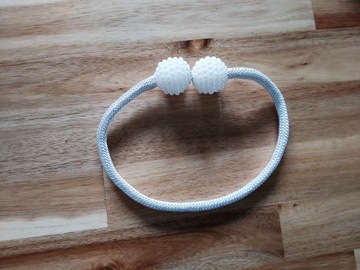 KLAMRA SPINKA NA MAGNES KURTYNA ZASŁONA BIAŁA PERŁOWA SPINKA SZNUR DO FIRAN