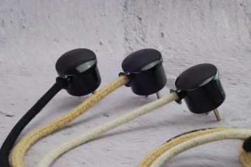 плоская вилка SLIM 230 В не выступает из розетки LOFT