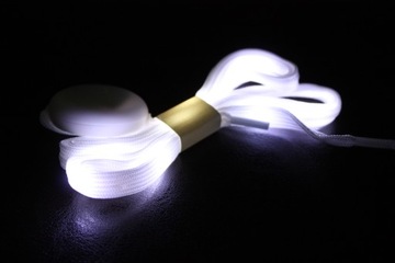 СВЕТЯЩИЕСЯ ШНУРКИ 116 СМ E0184 EMAJ