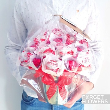 ПОДАРОК ​​НА ПЕРВОЕ ПРИЧАСТИЕ БУКЕТ РАФФАЭЛЛО