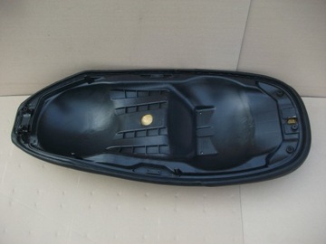 PIAGGIO X10 125 SIEDZENIE KANAPA FOTEL