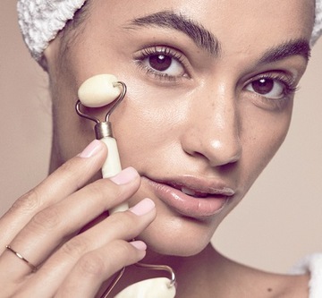 МАССАЖЕР ДЛЯ ЛИЦА ЖАДЕИТ БЕЛЫЙ РОЛИК ГУА ША РОЛИК