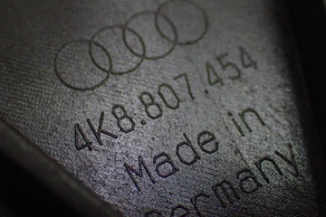 AUDI A7 4K8 VÝZTUHA NÁRAZNÍKU ZADNÍ PRAVÝ 4K8807454