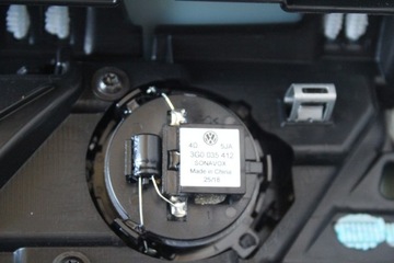 TAPICERKA DRZWI TYŁ PRAWE VW PASSAT B8 SKÓRA LIMO