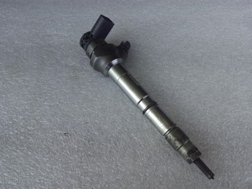 AUDI VW VSTŘIKOVACÍ TRYSKA 2.0TDI 04L130277AE