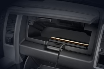 Автомобильное зарядное устройство с индукционным ковриком QI 10 Вт