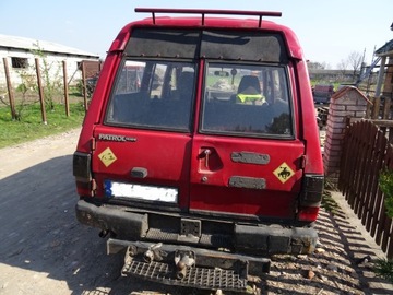 ПАТРУЛЬНОЕ ЗАДНЕЕ ОКНО ЗАДНЯЯ ДВЕРЬ K260 W260