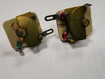 Конденсатор воздушный подстроечный IW4 652.075