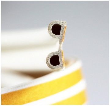 ПРОКЛАДКА ОКОННАЯ РЕЗИНОВАЯ САМОКЛЕЯЩАЯСЯ 9x6 БЕЛАЯ