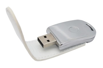 Кожаный овальный флэш-накопитель USB 3.0 64 ГБ с гравировкой
