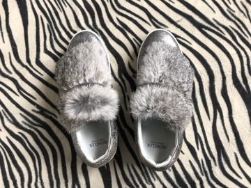 Moncler buty z futerkiem skóra oryginal 38/39