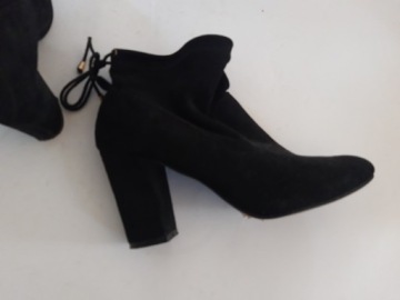 Замшевые ботинки размер 40-25,5 см