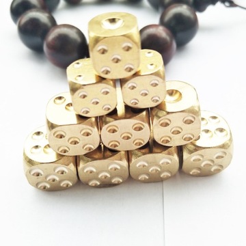 ЗОЛОТЫЕ МЕТАЛЛИЧЕСКИЕ КОСТИ ДРУГОЙ ПОДАРОК