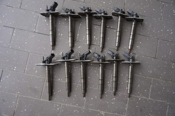 VSTŘIKOVAČE AUDI Q7 4L FACELIFT 6.0 TDI V12 W12 05A130277