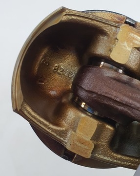 ПОРШЕНЬ ПОРШНИ ШАТУНОК VW AUDI SKODA 2.0 FSI BLX