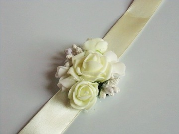 K 15 E * Kotylion bukiecik na rękę ślub studniówka