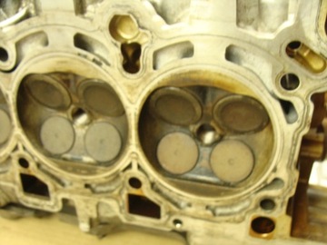 ГОЛОВКА AUDI RS6 C6 4F BUH 07L103404D 07L103403D