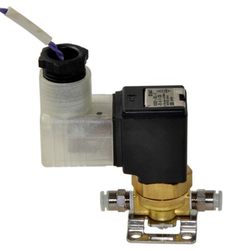 VCW21-5DL-3-01-A-F-X35 elektrozawór SMC DC24V N.C.