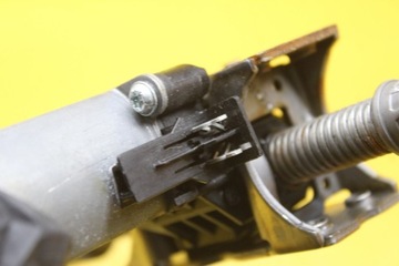 МОТОР СИДЕНЬЯ ПЕРЕДНИЙ ПРАВЫЙ A6 C7 2.0 TFSI