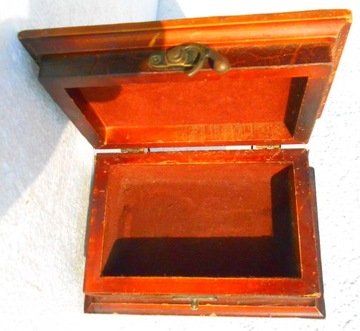 Ящик деревянный, с фурнитурой, набивной7